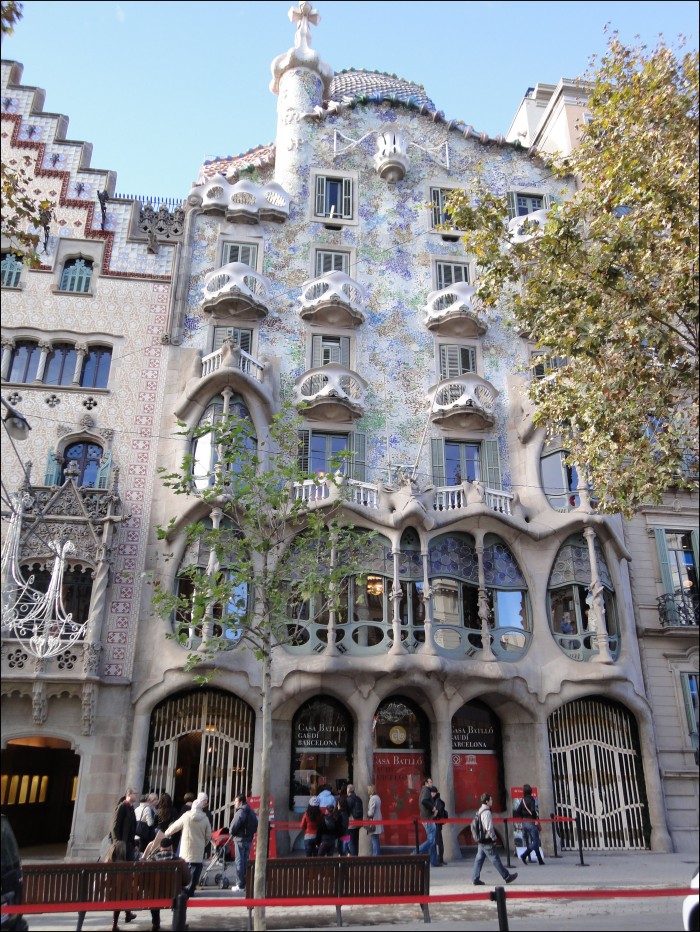 gaudi apartment